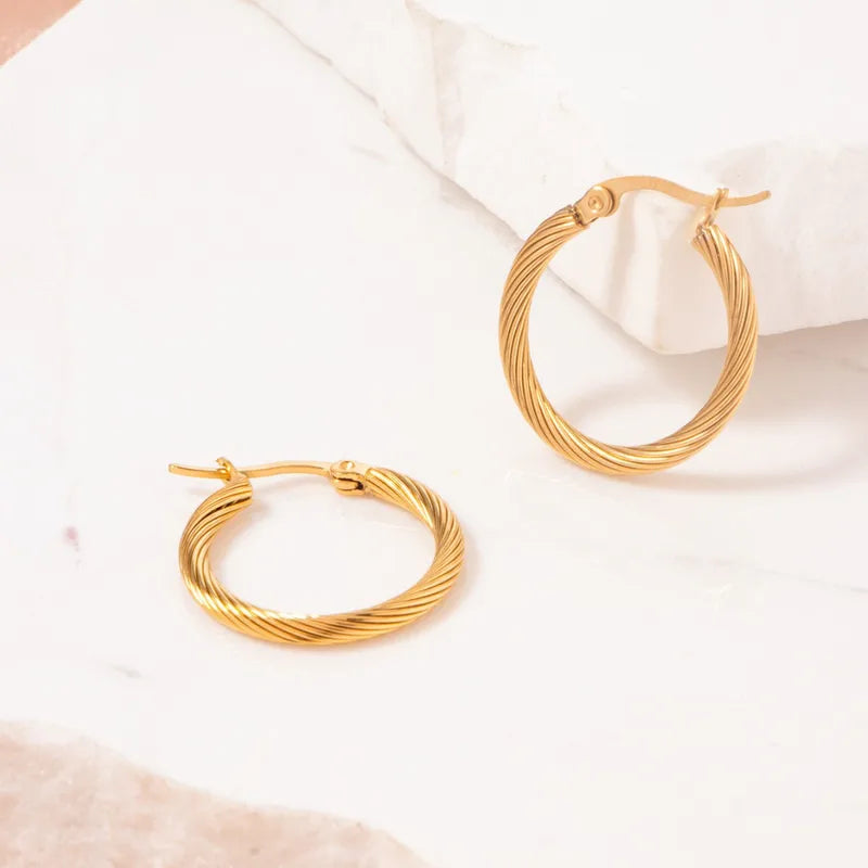 Titanium Steel Twisted Line Earrings For Women Simple Gold-Plated Round Clip-On Vintage French Geometric Diamond-Studded