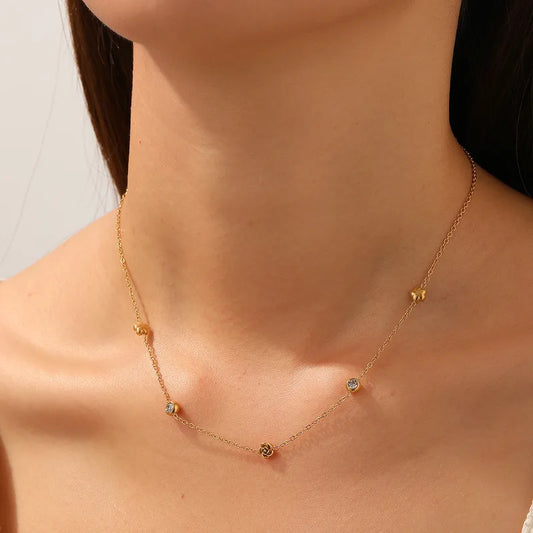 Gold-Plated Rose Flower Pendant With Diamonds 304 Stainless Steel Chain Flower Waterproof Non-Fading Pendant Necklace Simple Style Cross Chain