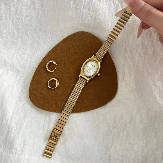 Sunlifex Small Dial Oval Shape Quartz Watch For Women Vintage Style Fashionable Compact Size Women's Watch Ultra-Fiber Strap